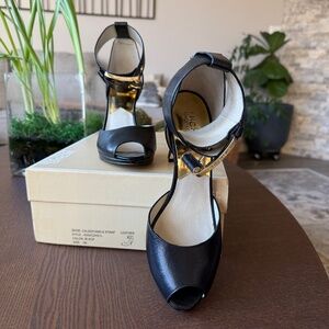 Michael Kors Calder Open-Toe Leather Platform Sandals